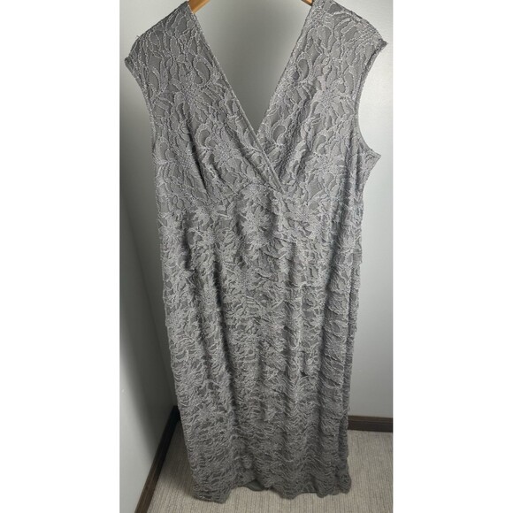 Jessica Howard Mother of Bride Long Gown Size 16W Gray Scallops Lace Rhinestone - Picture 1 of 16